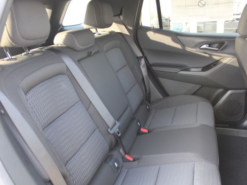 New 2026 Chevrolet Equinox LT image 16