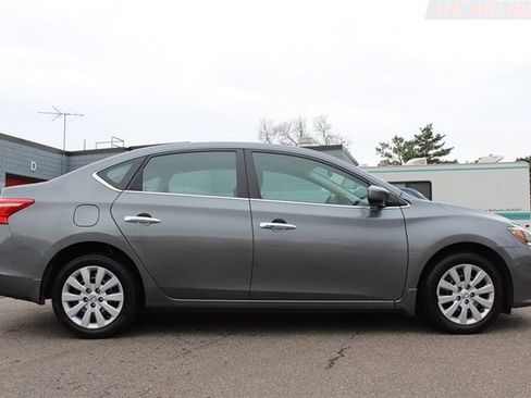 Used 2016 Nissan Sentra S image 37
