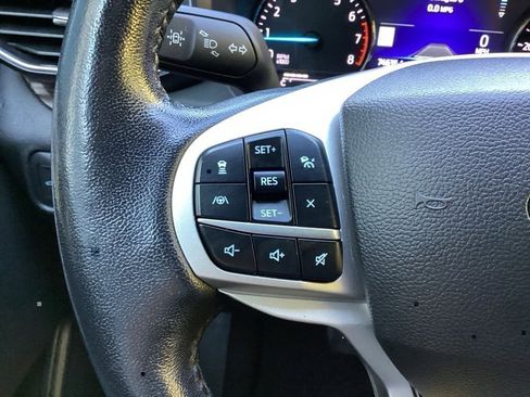 Used 2022 Ford Explorer Limited w/ Equipment Group 301A image 50