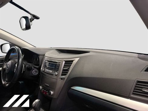 Used 2013 Subaru Legacy 2.5i Premium image 29