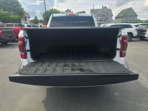 Used 2023 RAM 1500 Laramie AWD/4WD image 18