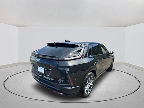 New 2026 Cadillac Lyriq Sport image 11