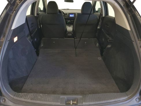 Used 2021 Honda HR-V LX image 25