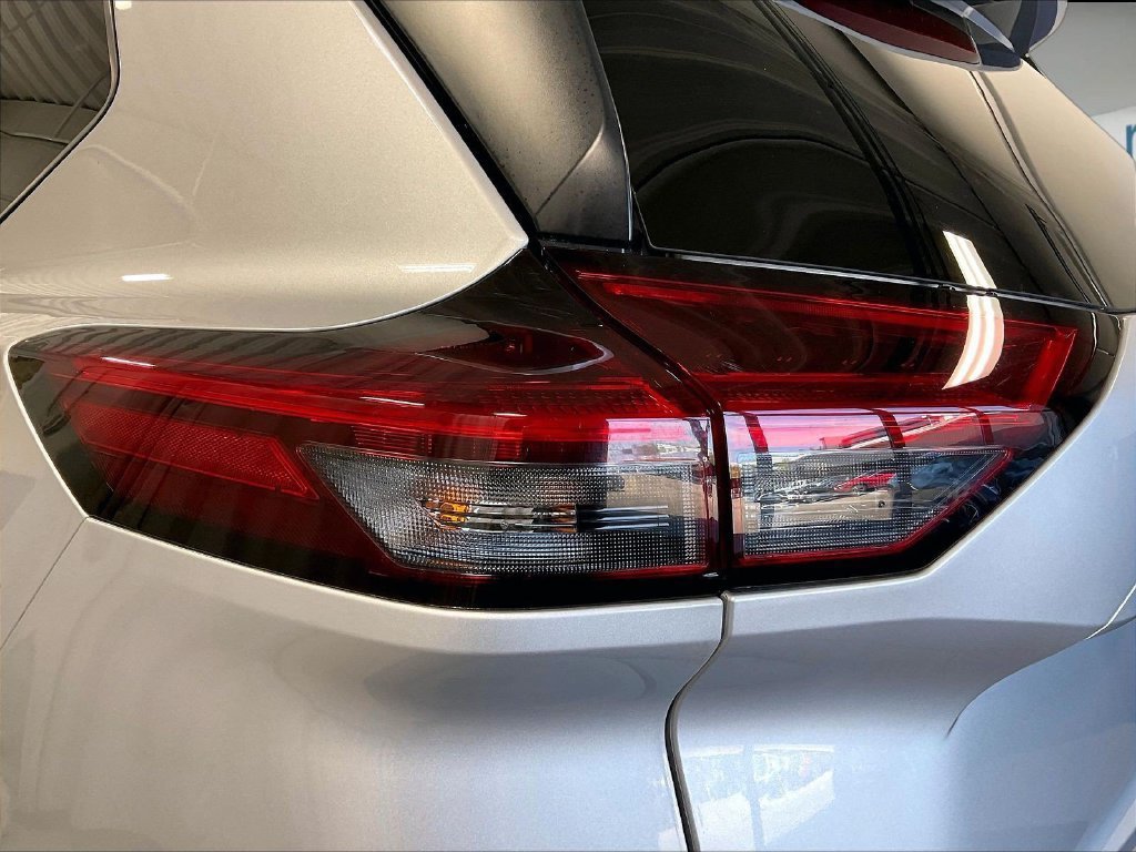 Certified 2023 Nissan Rogue SV w/ SV Premium B Package AWD/4WD image 35