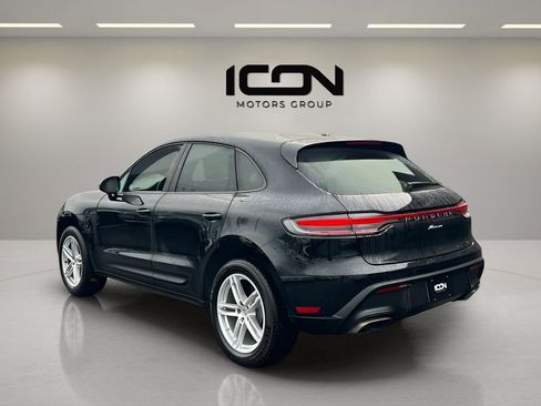Used 2024 Porsche Macan T image 3