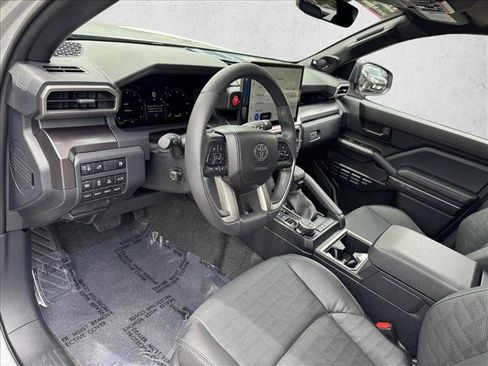 Certified 2025 Toyota 4Runner TRD Off-Road Premium AWD/4WD image 11