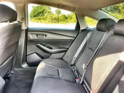 Used 2023 Honda Accord EX image 14