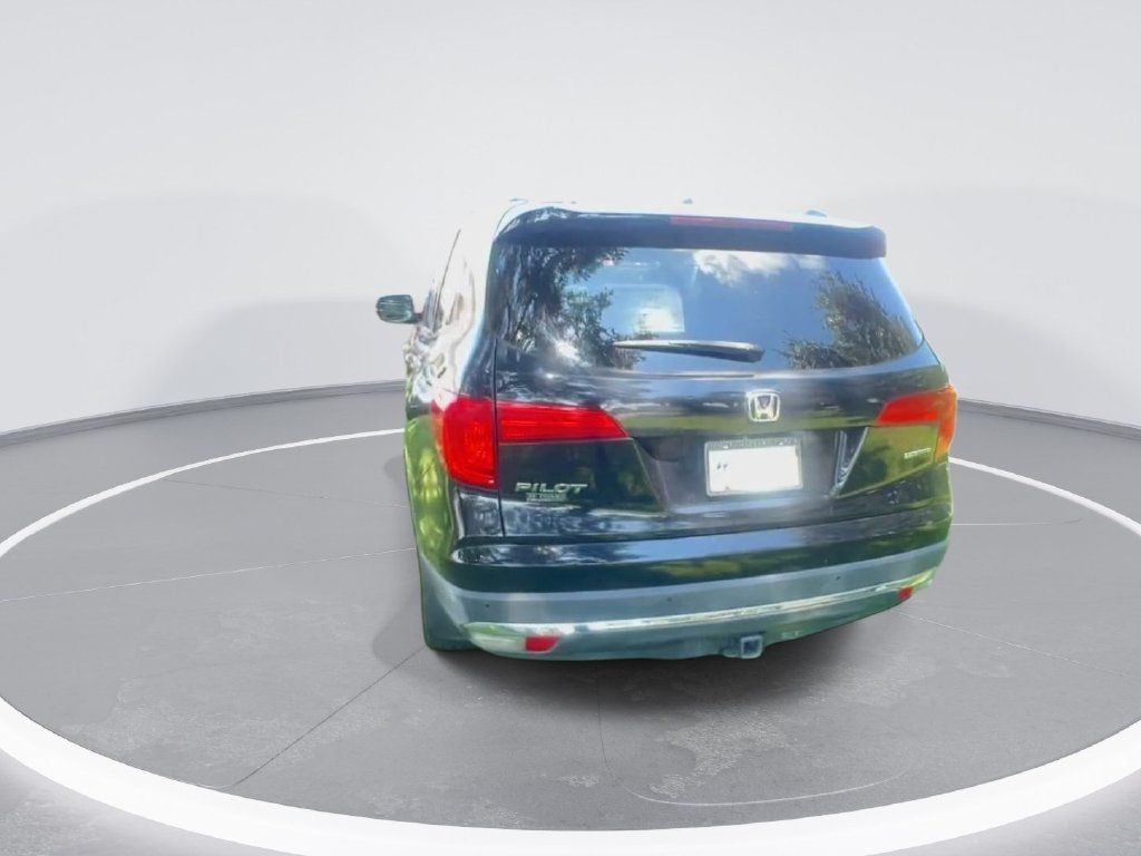 Used 2017 Honda Pilot Touring image 7