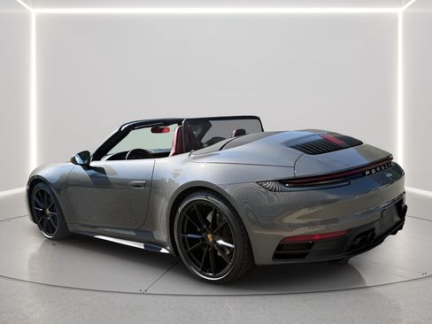Used 2020 Porsche 911 Carrera RWD image 6