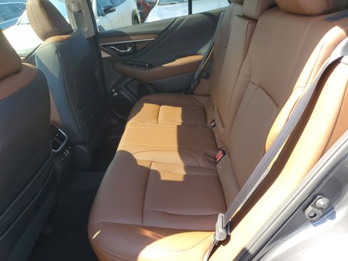 Used 2025 Subaru Outback Touring XT w/ Popular Package #2 image 9