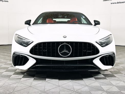 Used 2023 Mercedes-Benz SL 55 AMG 4MATIC image 2