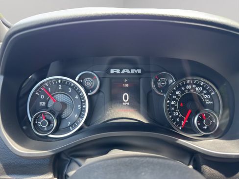 Used 2025 RAM 1500 Big Horn RWD image 30