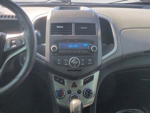 Used 2015 Chevrolet Sonic LT image 13