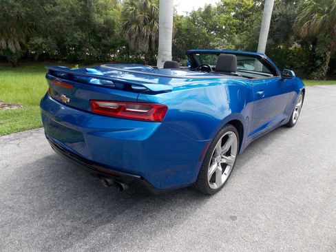 Used 2018 Chevrolet Camaro SS RWD image 11