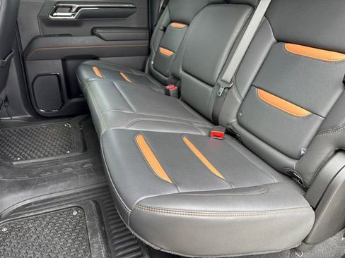 Used 2024 GMC Sierra 1500 AT4 w/ Technology Package image 17