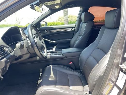 Used 2019 Honda Accord Sport image 18