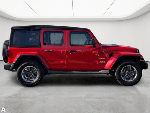 Certified 2023 Jeep Wrangler Unlimited Sahara w/ Cold Weather Group AWD/4WD image 8