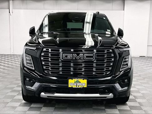 Used 2025 GMC Yukon XL Denali Ultimate w/ LPO, Floor Liner Package AWD/4WD image 4