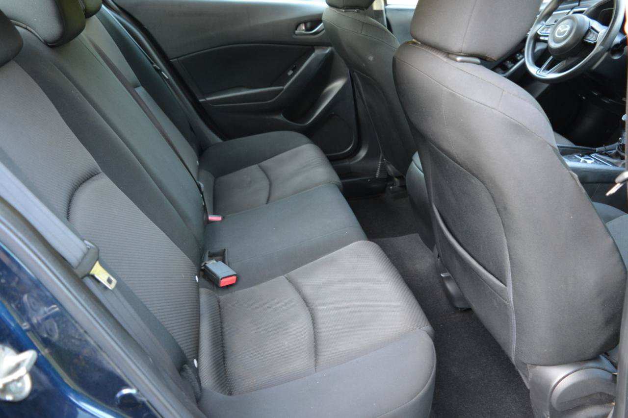 Used 2017 MAZDA MAZDA3 Sport FWD image 17