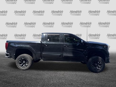 Used 2023 GMC Sierra 1500 AT4 w/ AT4 Premium Package AWD/4WD image 5