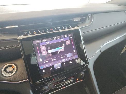 New 2025 Jeep Grand Cherokee L Altitude RWD image 47