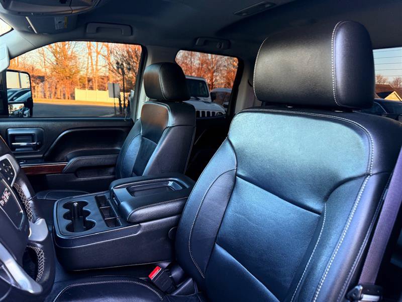 Used 2016 GMC Sierra 1500 SLT w/ Suspension Package, Off-Road AWD/4WD image 27