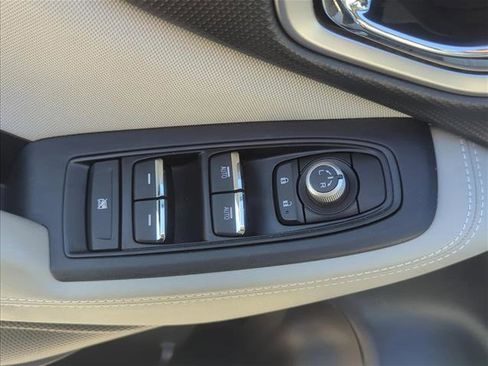 Used 2019 Subaru Forester Premium AWD/4WD image 9