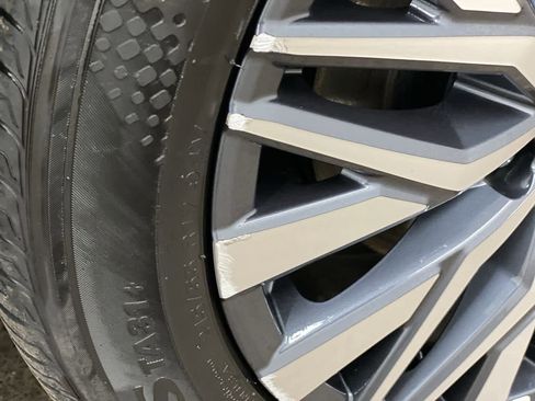 Used 2025 Nissan Altima 2.5 SV image 32