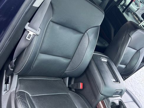 Used 2017 GMC Yukon XL SLT w/ Open Road Package image 24