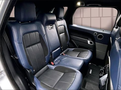 Used 2020 Land Rover Range Rover Sport HST image 27
