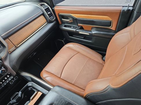 Used 2020 RAM 2500 Limited image 22