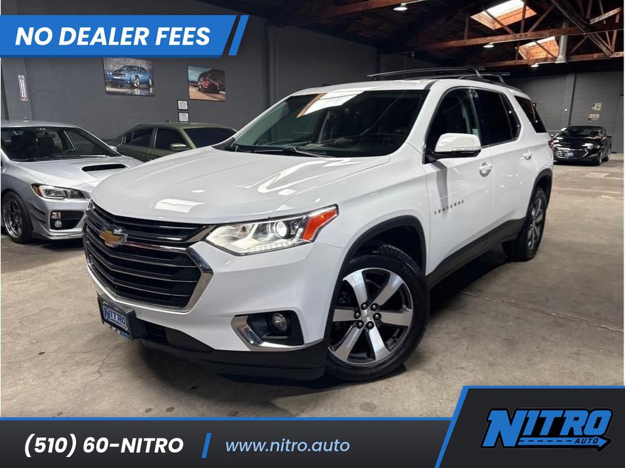 Used 2019 Chevrolet Traverse LT w/ LT Premium Package AWD/4WD image 1