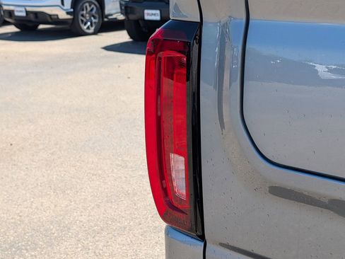 New 2026 GMC Sierra 1500 AT4X AWD/4WD image 11