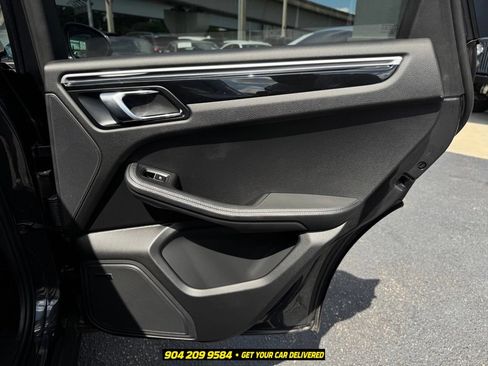 Used 2018 Porsche Macan S w/ Premium Package Plus AWD/4WD image 31