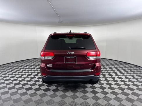Used 2018 Jeep Grand Cherokee Laredo AWD/4WD image 4