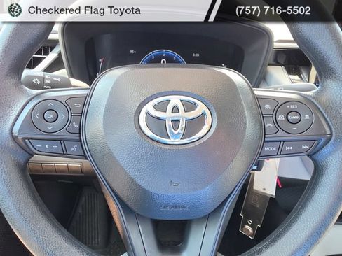Used 2026 Toyota Corolla LE FWD image 11