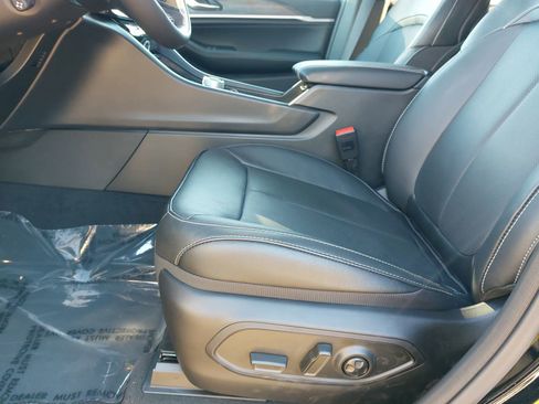 New 2026 Jeep Grand Cherokee Limited Reserve image 31