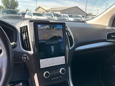 Used 2024 Ford Edge SEL AWD/4WD image 17
