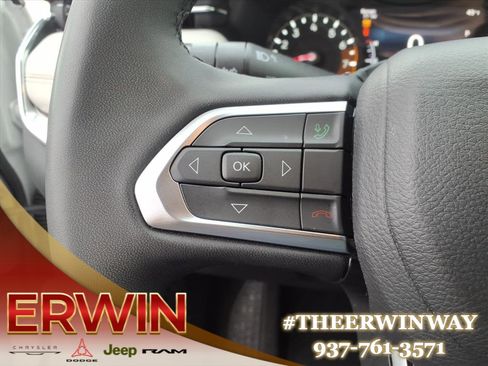 Certified 2024 Jeep Compass Limited image 18