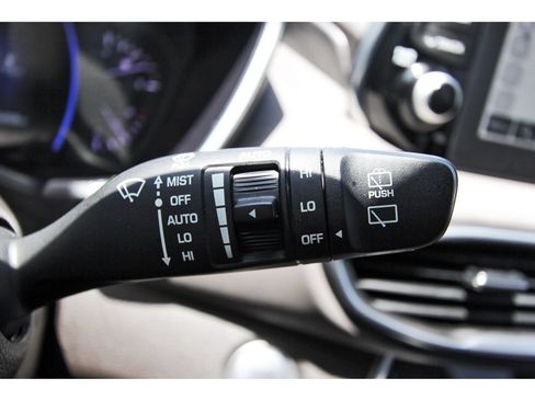Used 2019 Hyundai Santa Fe FWD image 18