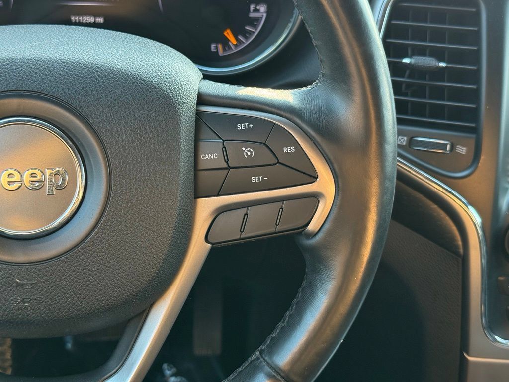 Used 2018 Jeep Grand Cherokee Altitude AWD/4WD image 26