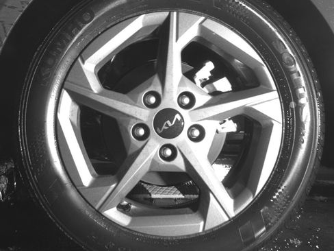 Used 2025 Kia K4 LXS image 14