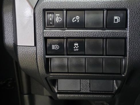 Used 2025 Toyota 4Runner SR5 AWD/4WD image 34