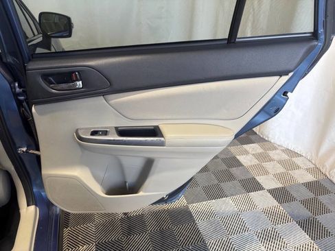 Used 2015 Subaru Crosstrek 2.0i Premium image 11