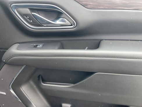 Used 2024 Chevrolet Tahoe Z71 w/ Luxury Package image 27