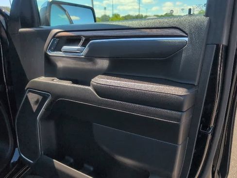 Used 2023 Chevrolet Silverado 1500 LT AWD/4WD image 45