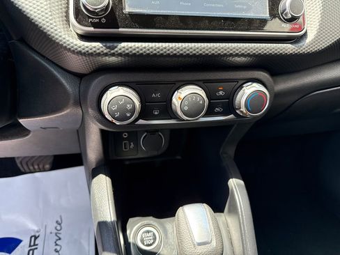 Used 2024 Nissan Kicks S FWD image 17