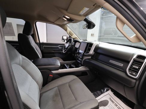 Used 2020 RAM 1500 Big Horn AWD/4WD image 18
