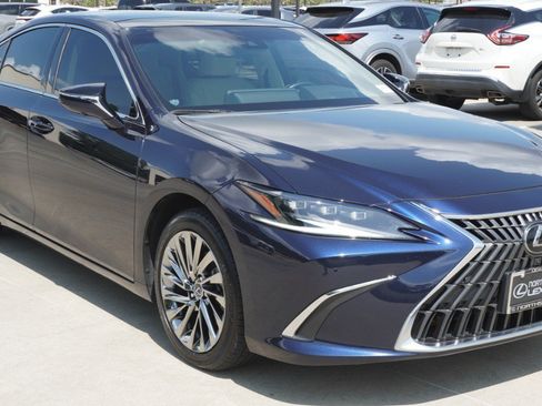 Certified 2025 Lexus ES 350 Ultra Luxury FWD image 3