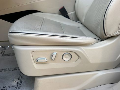 Certified 2023 Cadillac Escalade Premium Luxury w/ Performance Package image 13